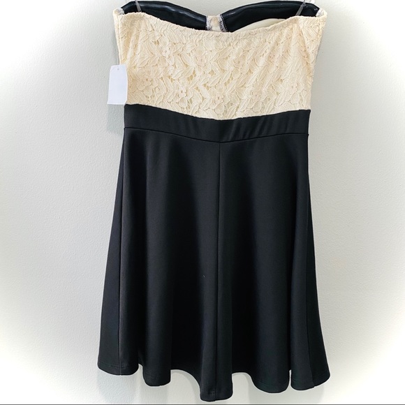 NWT Charlotte Russe Strapless Lace Top Dress - Picture 2 of 5